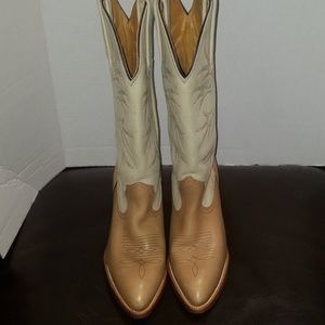 WESTERN LEATHER FRYE BOOTS SZ.8B (fit like sz 7)